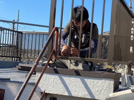 笠木　ビス留め